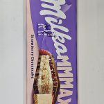 Milka Mmmax Strawberry Cheesecake Chocolate -300 g