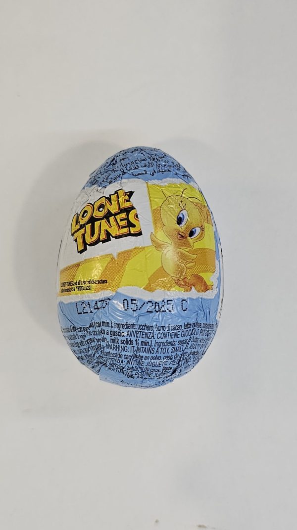 Looney Tunes Surprise Milk Chocolate Egg 20g
